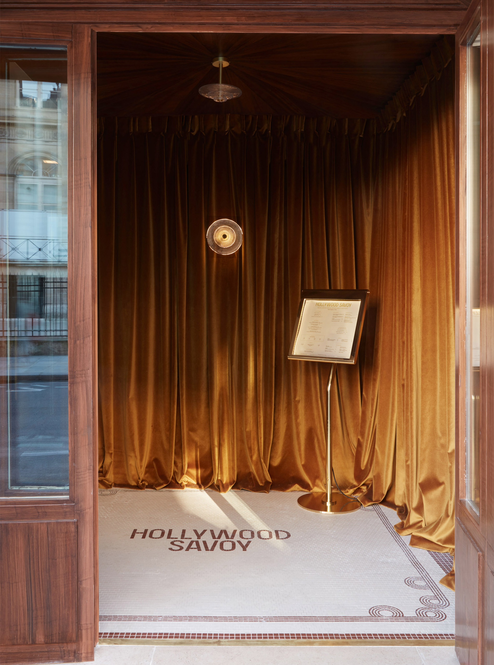 Chifoumi Studio - Hoollywood Savoye